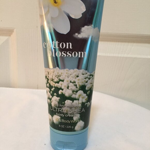 Bath and Body Works - Cotton Blossom Ultra Shea Body Cream 8 fl oz Discontinued